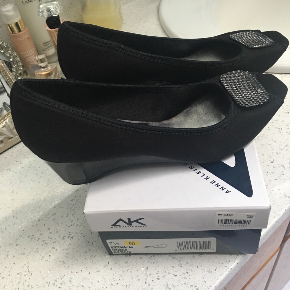 Anne Klein Sport Dress Shoe - Picture 4 of 4